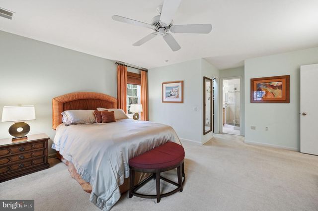 2218 WAKEROBIN LN, Reston, VA 20191