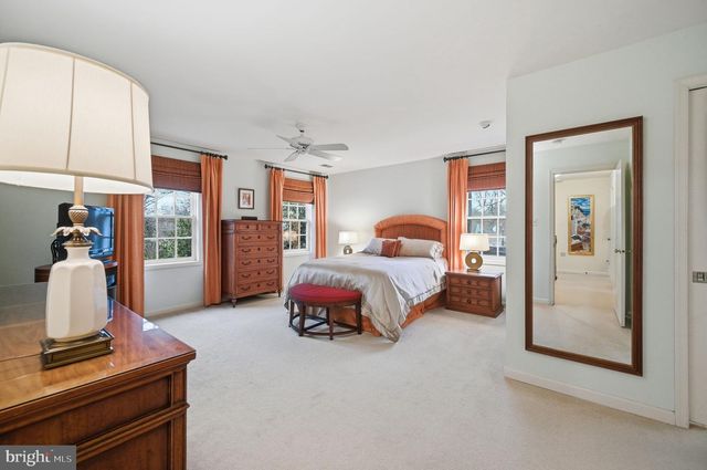 2218 WAKEROBIN LN, Reston, VA 20191