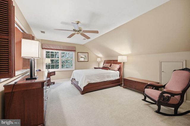 2218 WAKEROBIN LN, Reston, VA 20191