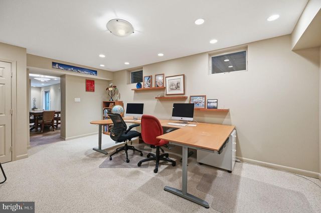 2218 WAKEROBIN LN, Reston, VA 20191