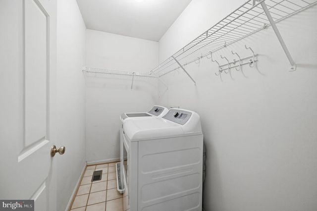 2218 WAKEROBIN LN, Reston, VA 20191