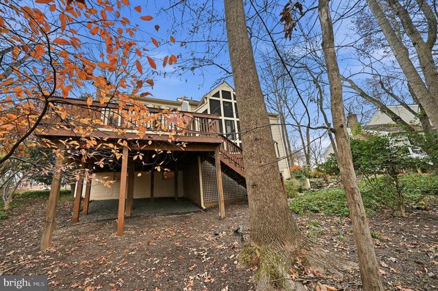 2218 WAKEROBIN LN, Reston, VA 20191