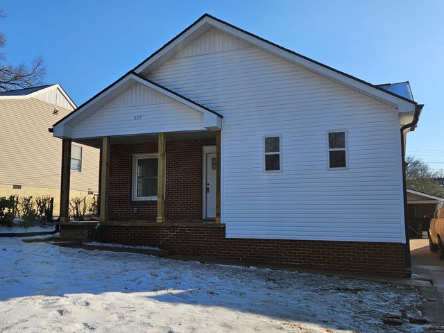 237 Mockingbird Dr, Columbia, TN 38401