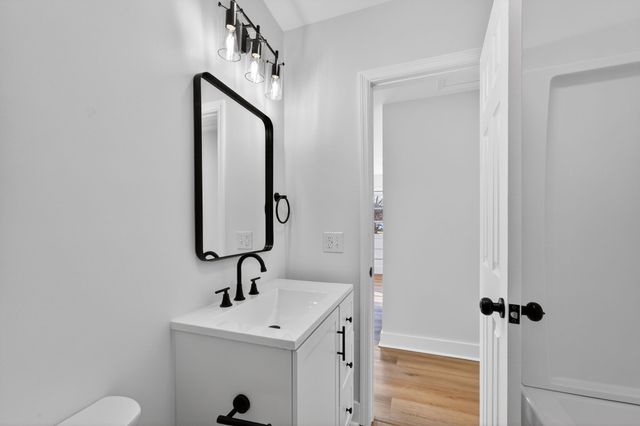 237 Mockingbird Dr, Columbia, TN 38401