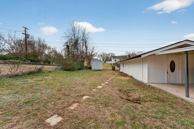 237 Mockingbird Dr, Columbia, TN 38401