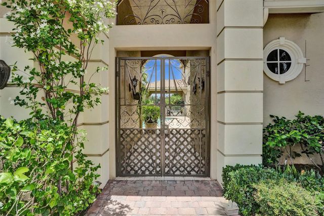 9737 Campi Dr, Lake Worth, FL 33467