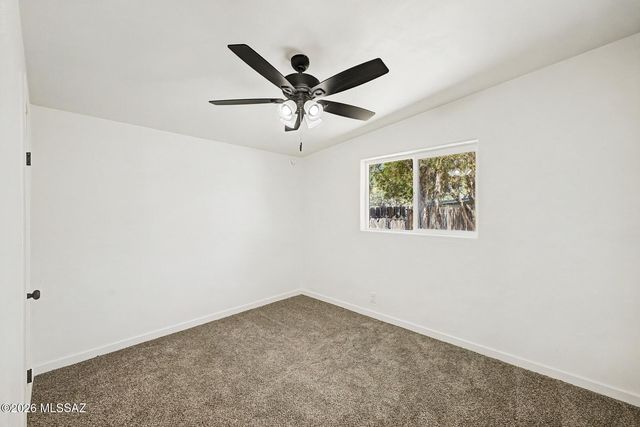 6470 E Calle Luna, Tucson, AZ 85710