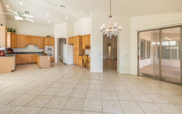38665 S Sand Crest Drive, Tucson, AZ 85739