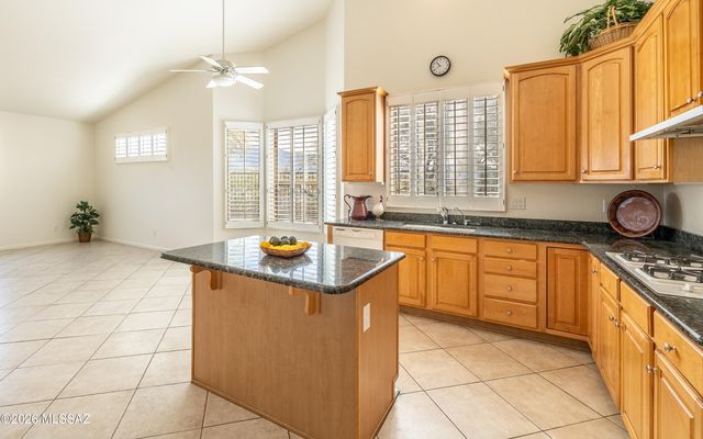 38665 S Sand Crest Drive, Tucson, AZ 85739