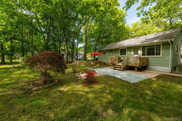 480 Miller Place Road, Miller Place, NY 11764