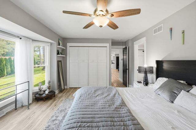 1986 Greenvalley Drive, Crown Point, IN 46307