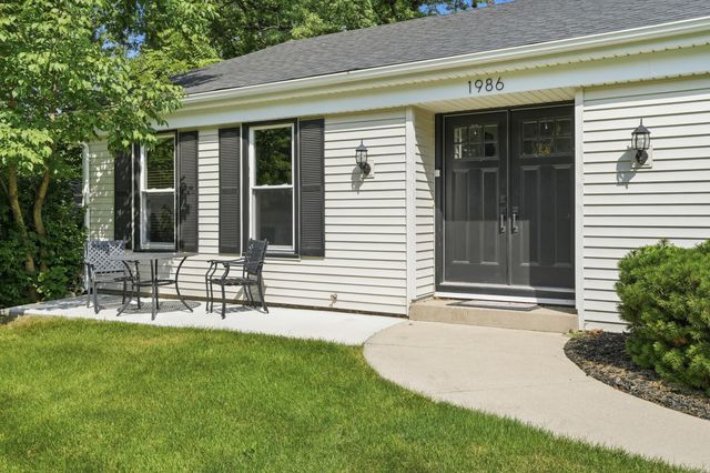 1986 Greenvalley Drive, Crown Point, IN 46307