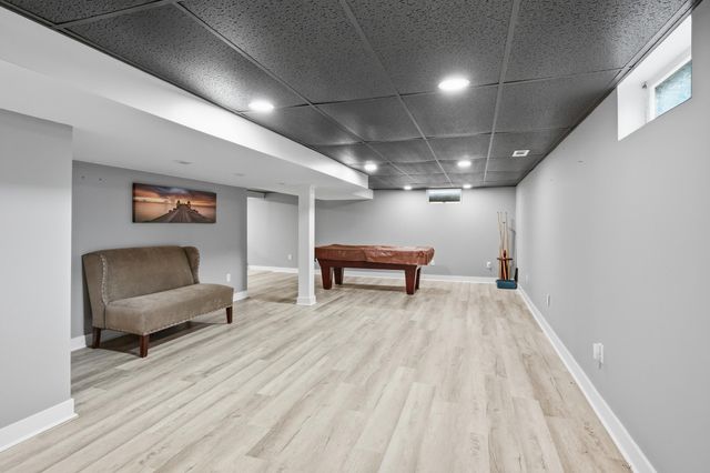 1986 Greenvalley Drive, Crown Point, IN 46307