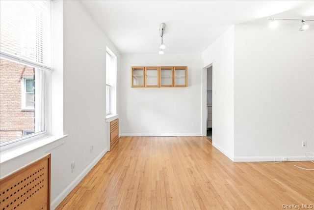 65-45 Yellowstone Boulevard 2A, Forest Hills, NY 11375