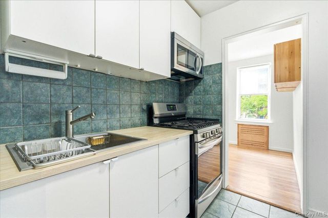 65-45 Yellowstone Boulevard 2A, Forest Hills, NY 11375