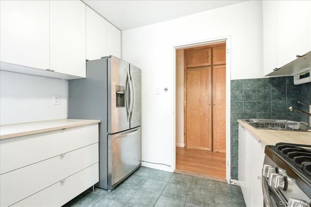 65-45 Yellowstone Boulevard 2A, Forest Hills, NY 11375