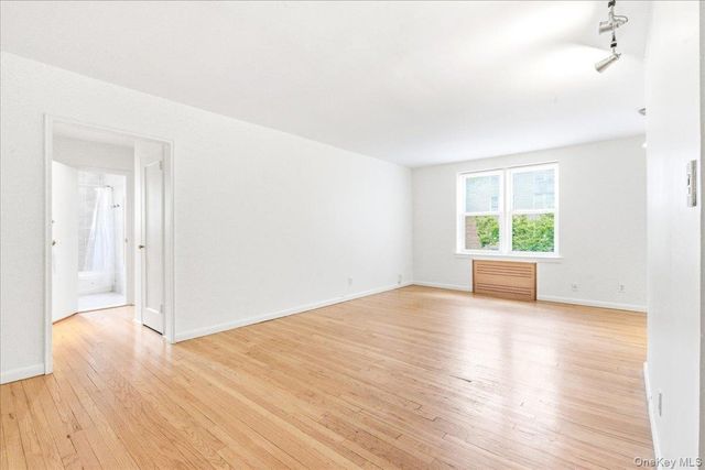 65-45 Yellowstone Boulevard 2A, Forest Hills, NY 11375
