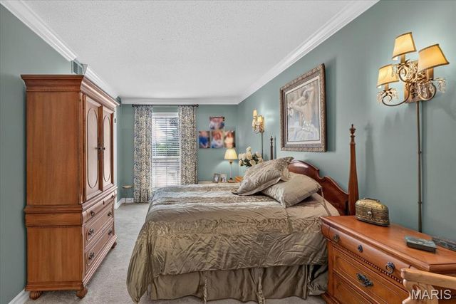 1530 Bedford Forge Court 11, Chesterfield, MO 63017