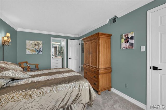 1530 Bedford Forge Court 11, Chesterfield, MO 63017