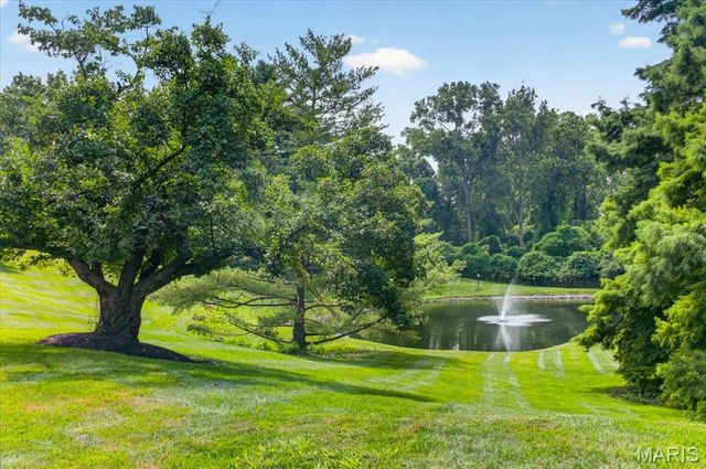 1530 Bedford Forge Court 11, Chesterfield, MO 63017