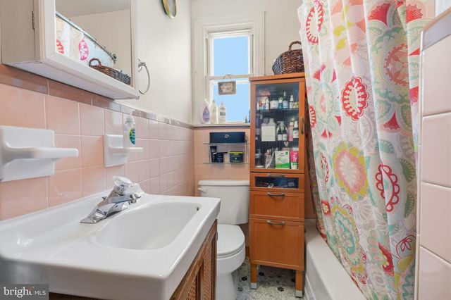 12 MILL CREEK RD, Levittown, PA 19057
