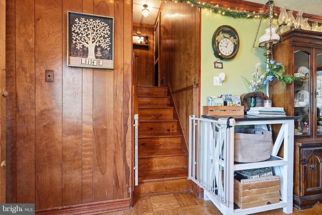 12 MILL CREEK RD, Levittown, PA 19057