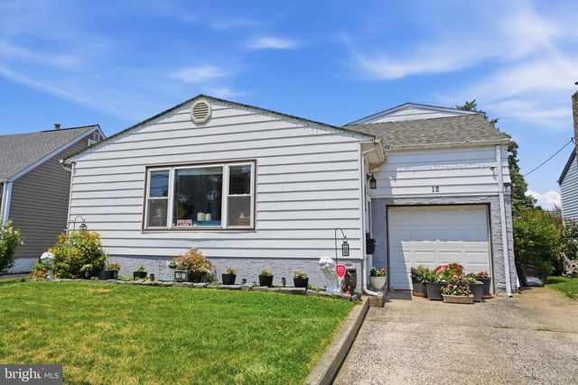 12 MILL CREEK RD, Levittown, PA 19057