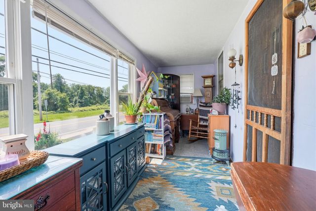 12 MILL CREEK RD, Levittown, PA 19057