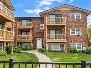 6451 S Narragansett Avenue 3D, Chicago, IL 60638