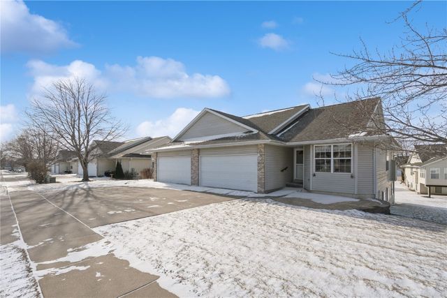 3808 Water Point Court SW, Cedar Rapids, IA 52404