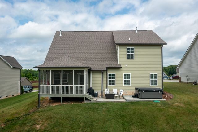 2018 River Watch Drive, Soddy Daisy, TN 37379