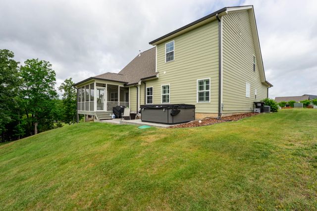 2018 River Watch Drive, Soddy Daisy, TN 37379