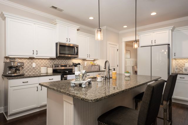 2018 River Watch Drive, Soddy Daisy, TN 37379