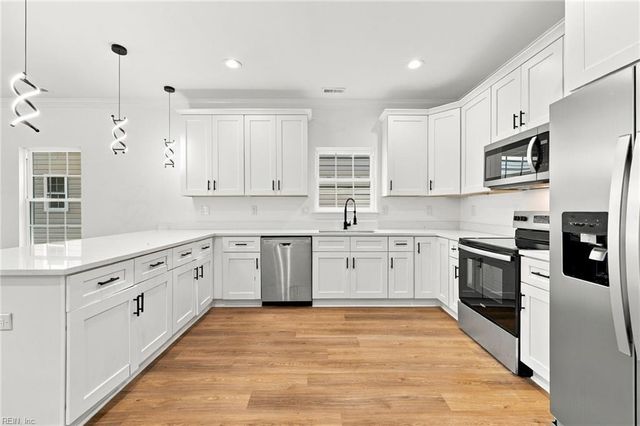 213 Claremont AVE A, Hampton, VA 23661