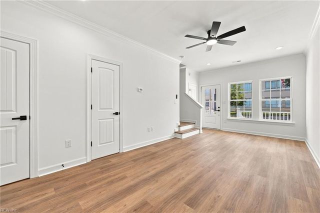 213 Claremont AVE A, Hampton, VA 23661