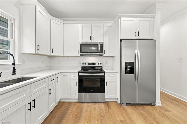 213 Claremont AVE A, Hampton, VA 23661
