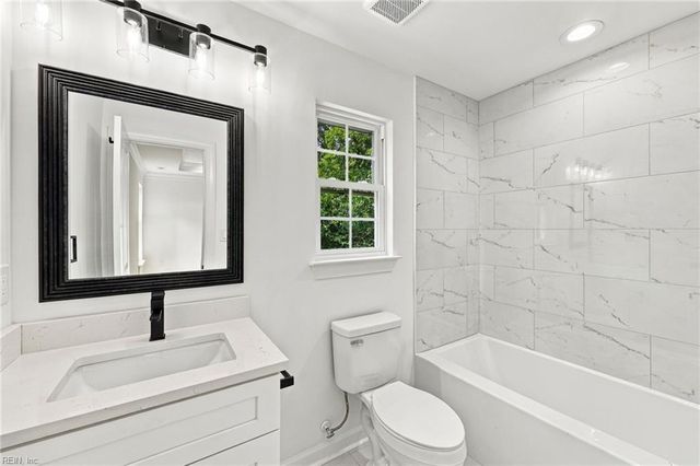 213 Claremont AVE A, Hampton, VA 23661