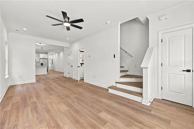 213 Claremont AVE A, Hampton, VA 23661