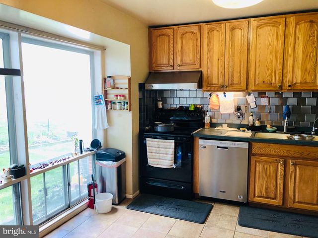 10929 DECATUR DR, Fairfax, VA 22030