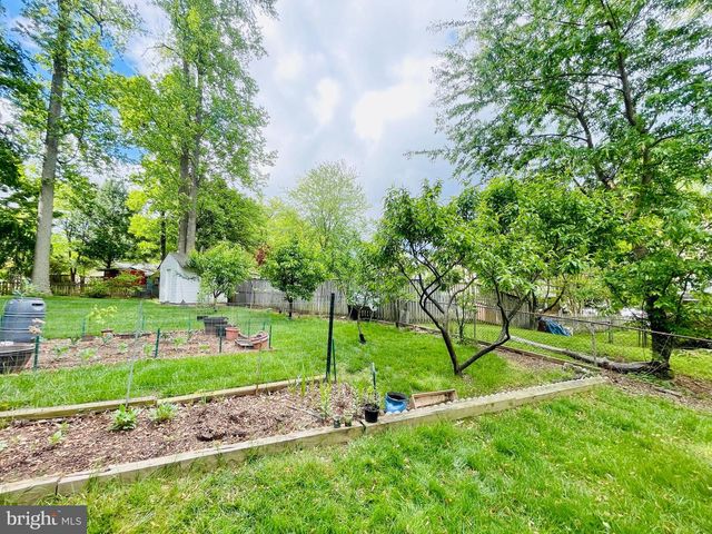 10929 DECATUR DR, Fairfax, VA 22030