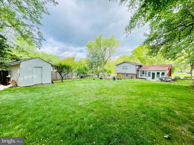 10929 DECATUR DR, Fairfax, VA 22030