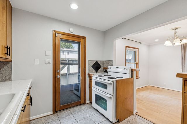 4949 N Hall Street, Dallas, TX 75235