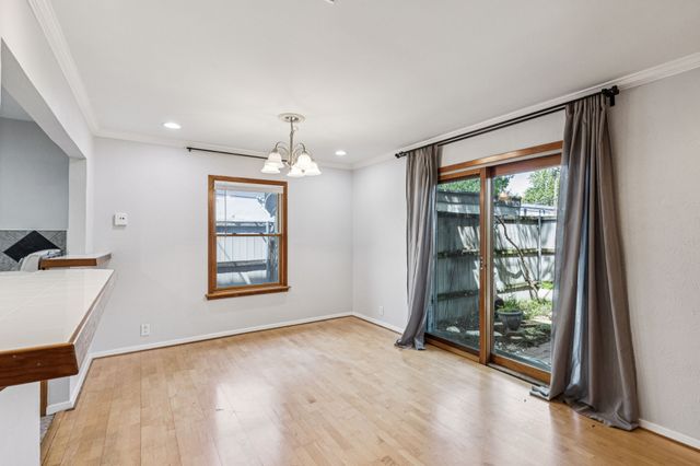 4949 N Hall Street, Dallas, TX 75235