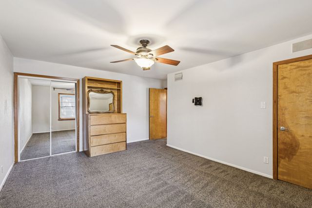4949 N Hall Street, Dallas, TX 75235