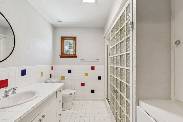 4949 N Hall Street, Dallas, TX 75235