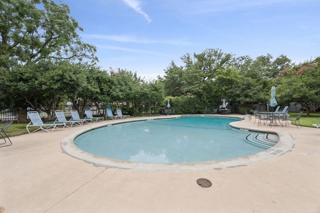4949 N Hall Street, Dallas, TX 75235