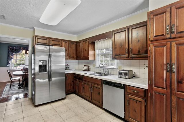 5 Shadowbrook Drive SE, Rome, GA 30161