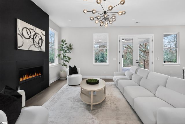 112B Chestnut Street, Greenville, SC 29605