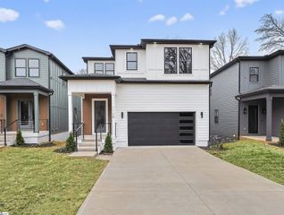 112B Chestnut Street, Greenville, SC 29605