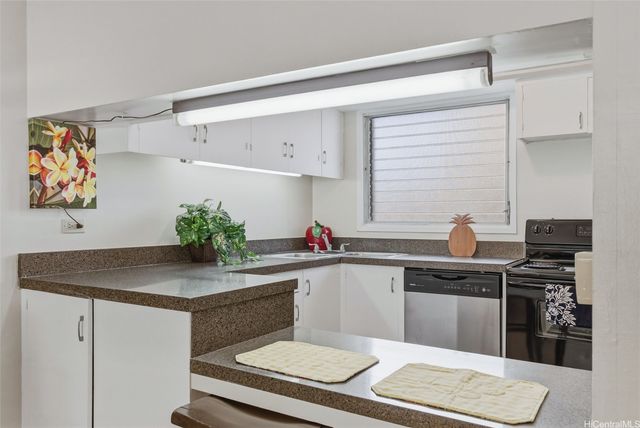 1658 Liholiho Street 305, Honolulu, HI 96822